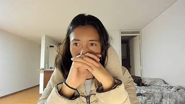 zoe jeane beker online show from February 2025 04:36:01 AM