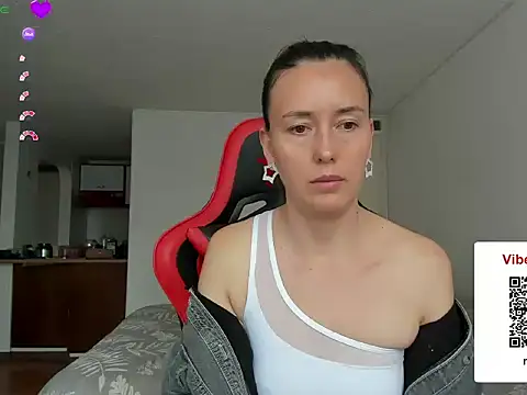 zoe jeane beker online show from May 2026 06:37:02 PM
