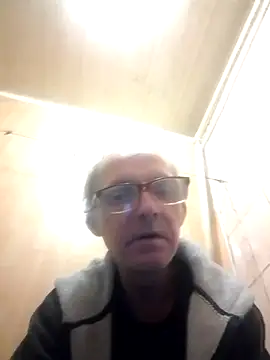 oksana722 online show from October 2025 03:47:02 PM