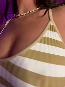 Snapshot of karrola chatting on January 2025 06:43:01 PM karrola online show from January 2025 06:43:01 PM