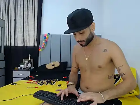 Evilboy555 online show from November 2025 03:22:02 PM