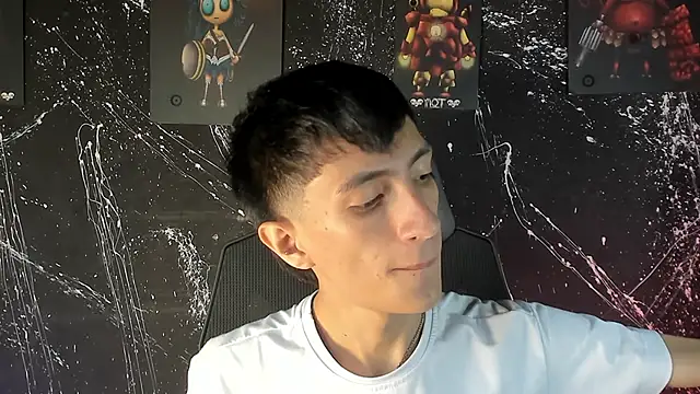 DereckCooperr online show from November 2025 09:48:01 PM