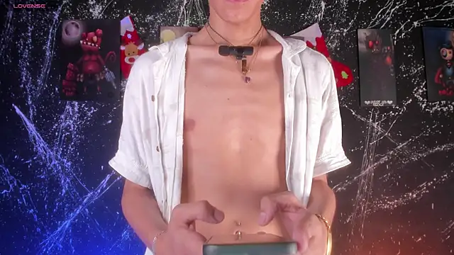 DereckCooperr online show from December 2025 10:43:01 PM