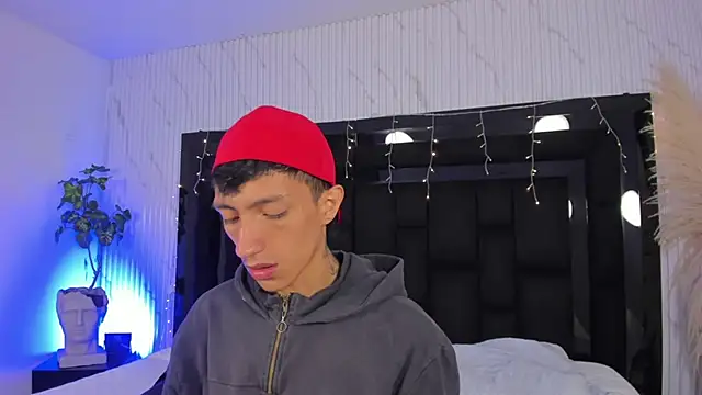 DereckCooperr online show from February 2026 09:12:01 PM