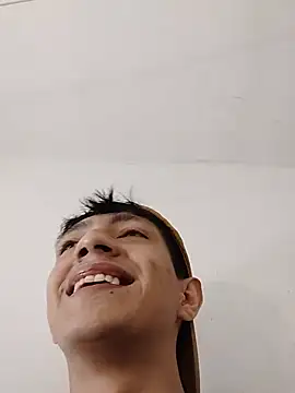 Snapshot of DereckCooperr chatting on July 2026 09:11:02 PM DereckCooperr online show from July 2026 09:11:02 PM