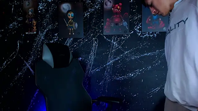 DereckCooperr online show from April 2026 08:57:01 PM