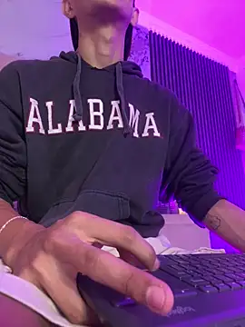 DereckCooperr online show from February 2026 09:58:02 PM