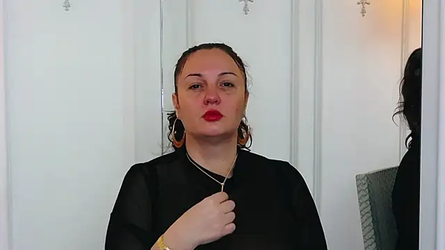 Snapshot of JudithCombs chatting on January 2026 07:45:02 AM JudithCombs online show from January 2026 07:45:02 AM