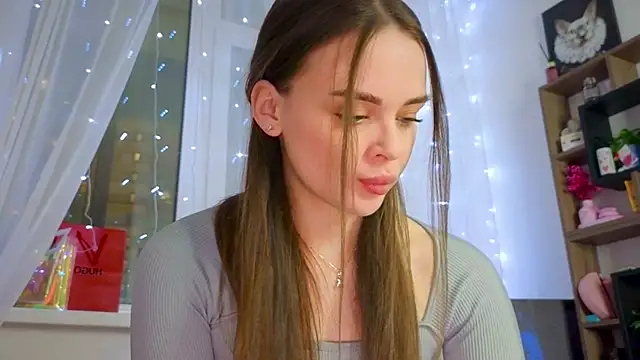 Snapshot of KristenSayles chatting on February 2025 07:32:02 PM KristenSayles online show from February 2025 07:32:02 PM