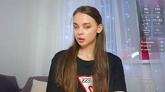 Snapshot of KristenSayles chatting on January 2025 05:32:01 PM KristenSayles online show from January 2025 05:32:01 PM