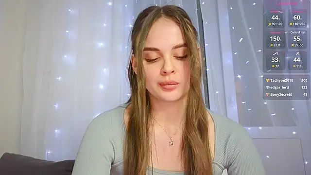 Snapshot of KristenSayles chatting on January 2025 07:40:01 PM KristenSayles online show from January 2025 07:40:01 PM