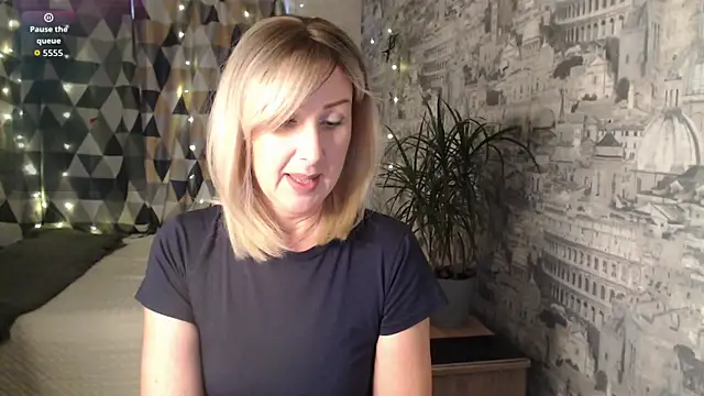 Ariel the mermaid online show from November 2025 06:18:02 AM