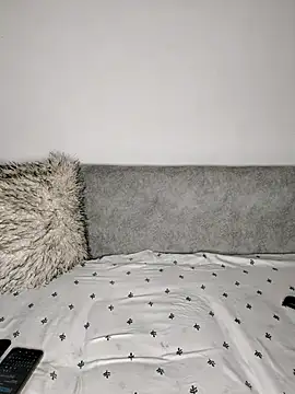 bebygirl143s online show from November 2025 08:31:02 PM