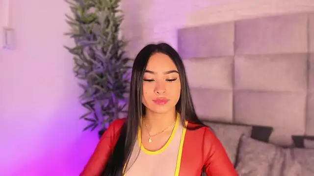 Snapshot of mia_crawford chatting on November 2025 11:58:02 AM mia crawford online show from November 2025 11:58:02 AM