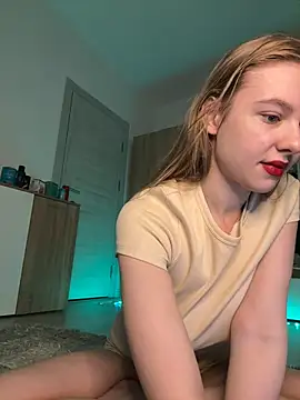 freiiaflower online show from March 2025 10:07:02 PM