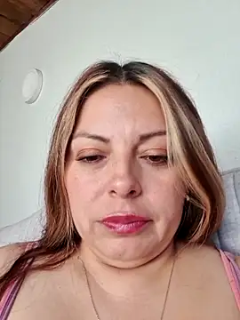 Snapshot of seherlatin chatting on July 2026 10:21:02 PM seherlatin online show from July 2026 10:21:02 PM