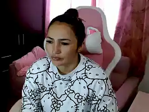 Snapshot of EVA_GRAYS chatting on March 2025 08:32:02 PM EVA GRAYS online show from March 2025 08:32:02 PM