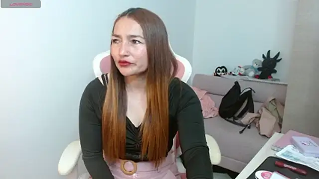 Snapshot of EVA_GRAYS chatting on February 2026 05:34:01 PM EVA GRAYS online show from February 2026 05:34:01 PM