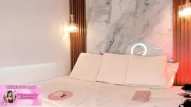 Gabbyy  online show from March 2026 08:19:01 PM