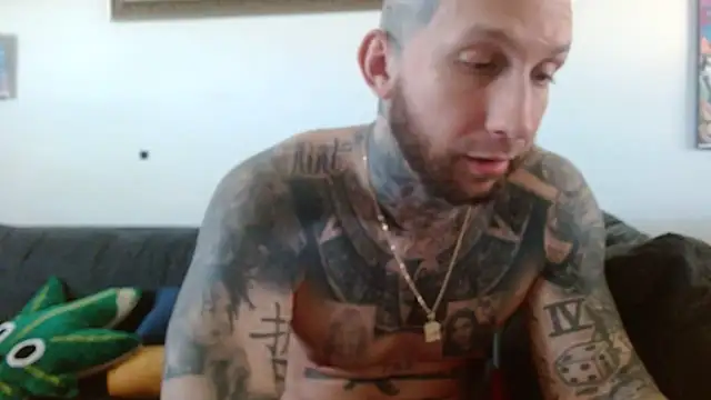 Snapshot of bobbybacala91 chatting on March 2025 04:19:02 PM bobbybacala91 online show from March 2025 04:19:02 PM