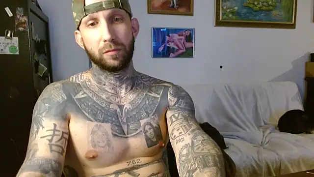 Snapshot of bobbybacala91 chatting on June 2026 06:57:01 AM bobbybacala91 online show from June 2026 06:57:01 AM