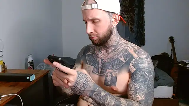 Snapshot of bobbybacala91 chatting on July 2026 10:01:01 AM bobbybacala91 online show from July 2026 10:01:01 AM