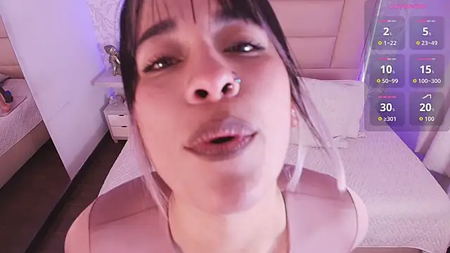 Snapshot of monserrat_towers chatting on November 2025 01:15:02 PM monserrat towers online show from November 2025 01:15:02 PM