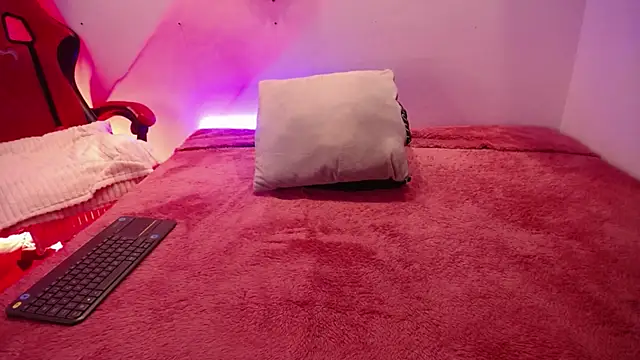 Katy Van online show from October 2025 08:42:01 PM