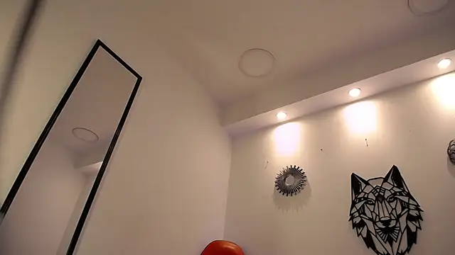 Katy Van online show from November 2025 08:35:02 PM