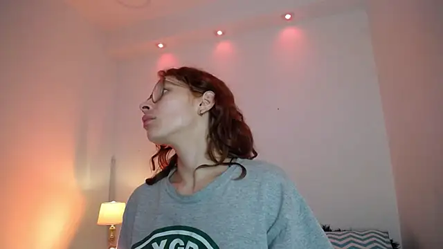 Katy Van online show from November 2025 08:42:02 PM