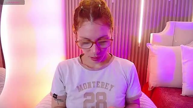 Katy Van online show from February 2026 08:39:01 PM