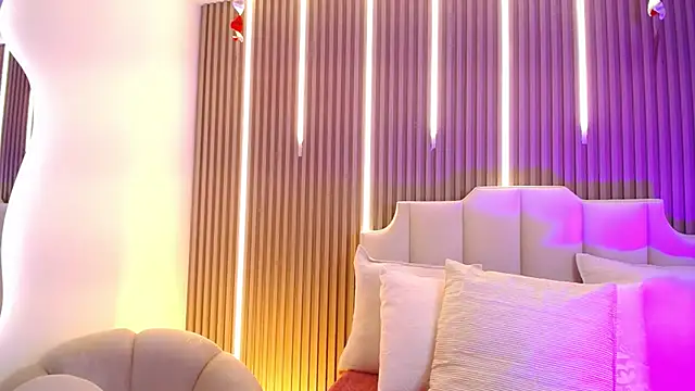 Katy Van online show from February 2026 09:03:01 PM