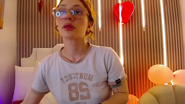 Katy Van online show from February 2026 09:04:01 PM