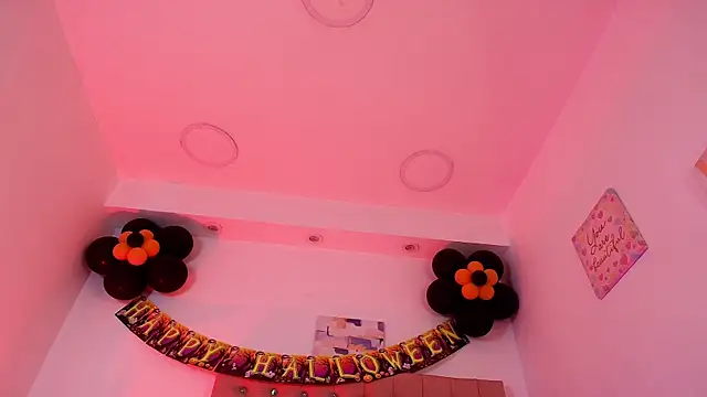 Katy Van online show from October 2025 08:44:01 PM