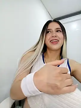 Snapshot of eva-2023 chatting on November 2025 11:30:02 PM eva-2023 online show from November 2025 11:30:02 PM