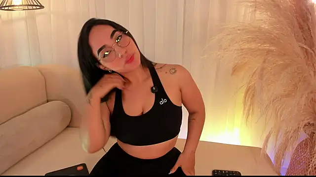 Snapshot of anniesweet02 chatting on October 2025 10:54:01 PM anniesweet02 online show from October 2025 10:54:01 PM