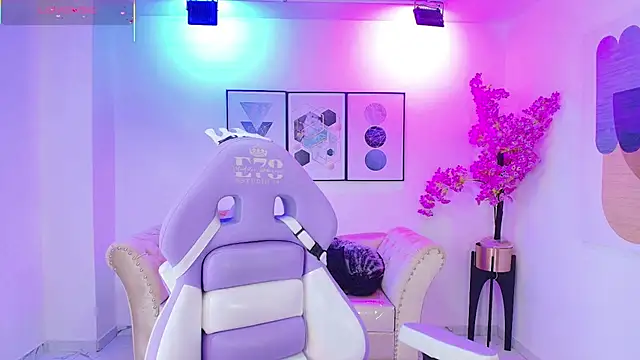 Isa reel online show from October 2025 07:46:01 PM