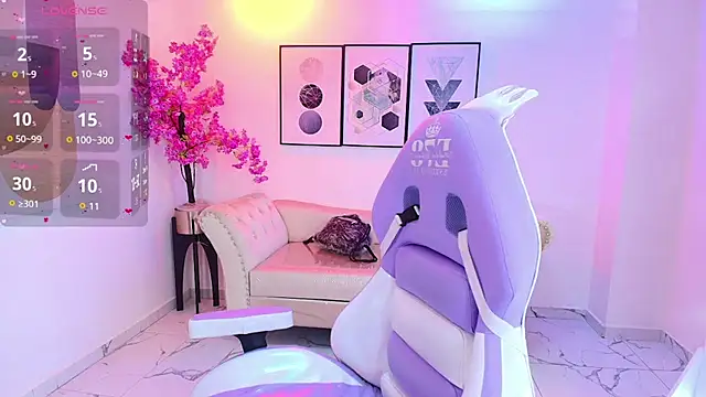 Isa reel online show from November 2025 07:41:02 PM