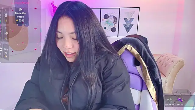 Isa reel online show from November 2025 07:47:01 PM