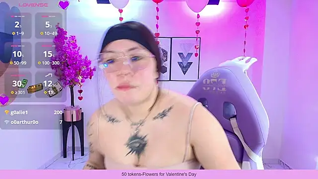 Snapshot of Isa_reel chatting on February 2026 08:09:02 PM Isa reel online show from February 2026 08:09:02 PM