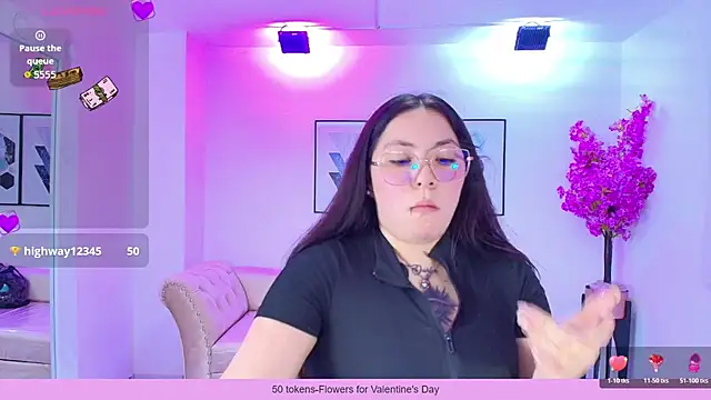 Snapshot of Isa_reel chatting on February 2026 08:05:02 PM Isa reel online show from February 2026 08:05:02 PM