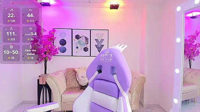 Isa reel online show from November 2025 07:36:02 PM