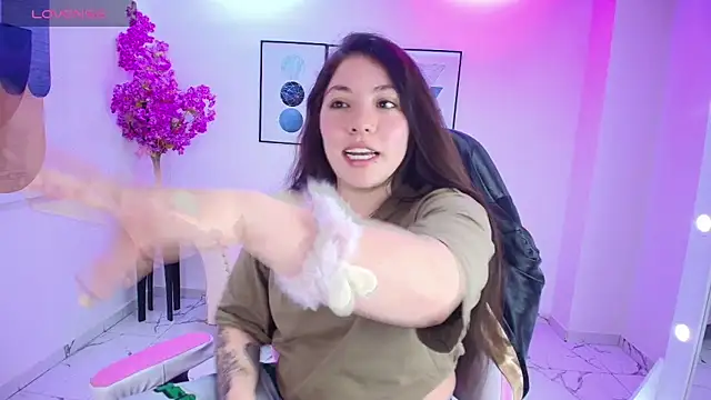 Snapshot of Isa_reel chatting on February 2026 08:19:01 PM Isa reel online show from February 2026 08:19:01 PM