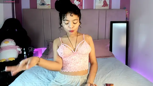 Snapshot of Winnifer_Gonzal chatting on March 2025 04:19:01 AM Winnifer Gonzal online show from March 2025 04:19:01 AM