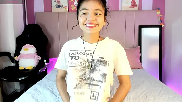 Snapshot of Winnifer_Gonzal chatting on March 2025 03:48:01 AM Winnifer Gonzal online show from March 2025 03:48:01 AM