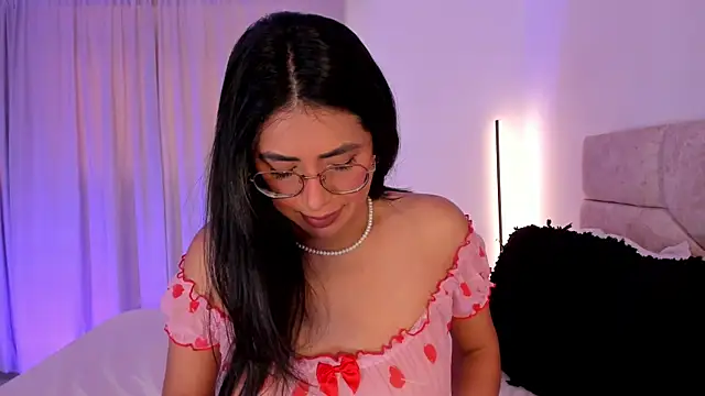 tina olsen07 online show from April 2026 04:52:01 PM