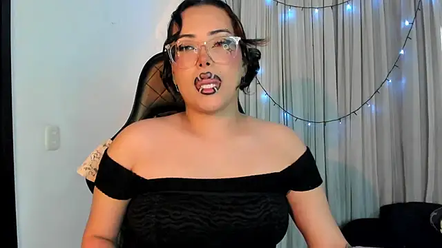 willow poisson online show from May 2026 06:18:01 PM