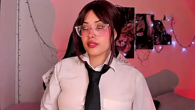 willow poisson online show from November 2025 06:02:02 PM