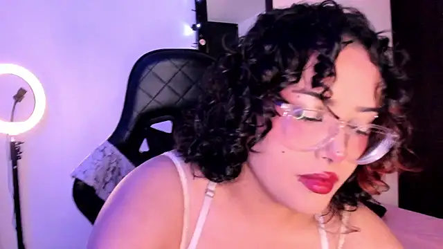 Snapshot of willow_poisson chatting on July 2026 09:06:02 PM willow poisson online show from July 2026 09:06:02 PM