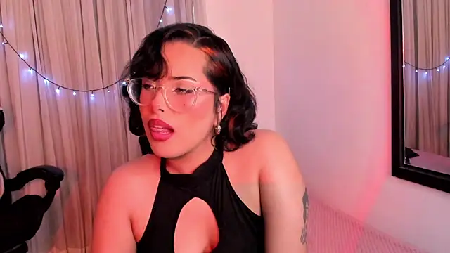 willow poisson online show from May 2026 05:38:01 PM